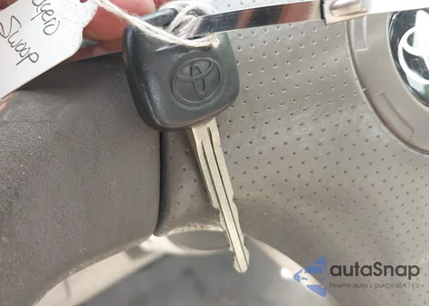 2004 Toyota Corolla Le из США, поврежденный, VIN 2T1BR32EX4C284497